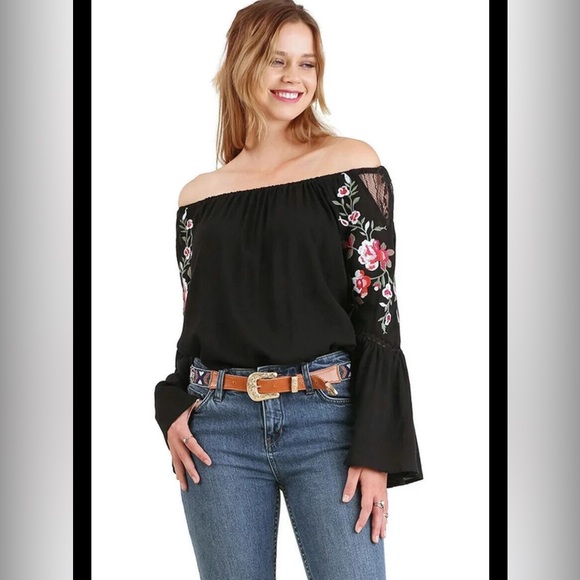 Umgee Lace‎ Floral Embroidered Bell Sleeve Off Shoulder - Picture 1 of 6